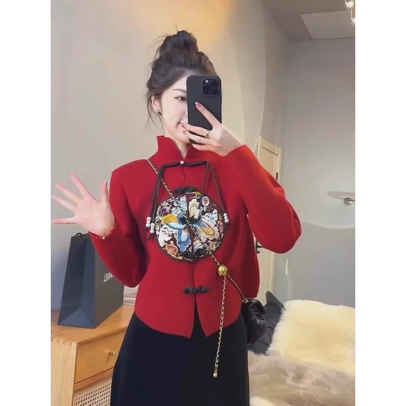 今年流行漂亮新年毛衣女冬季中国风盘扣过年红色时尚气质针织上衣