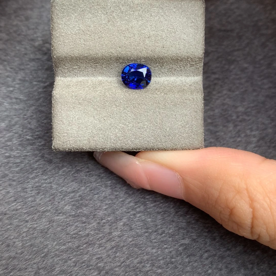裸石蓝宝石1.26ct皇家蓝