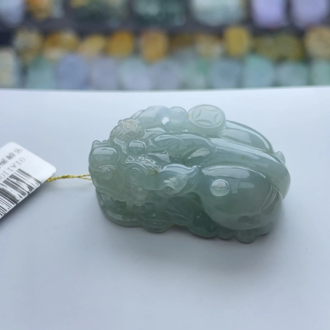 翡翠颈饰未镶嵌貔貅