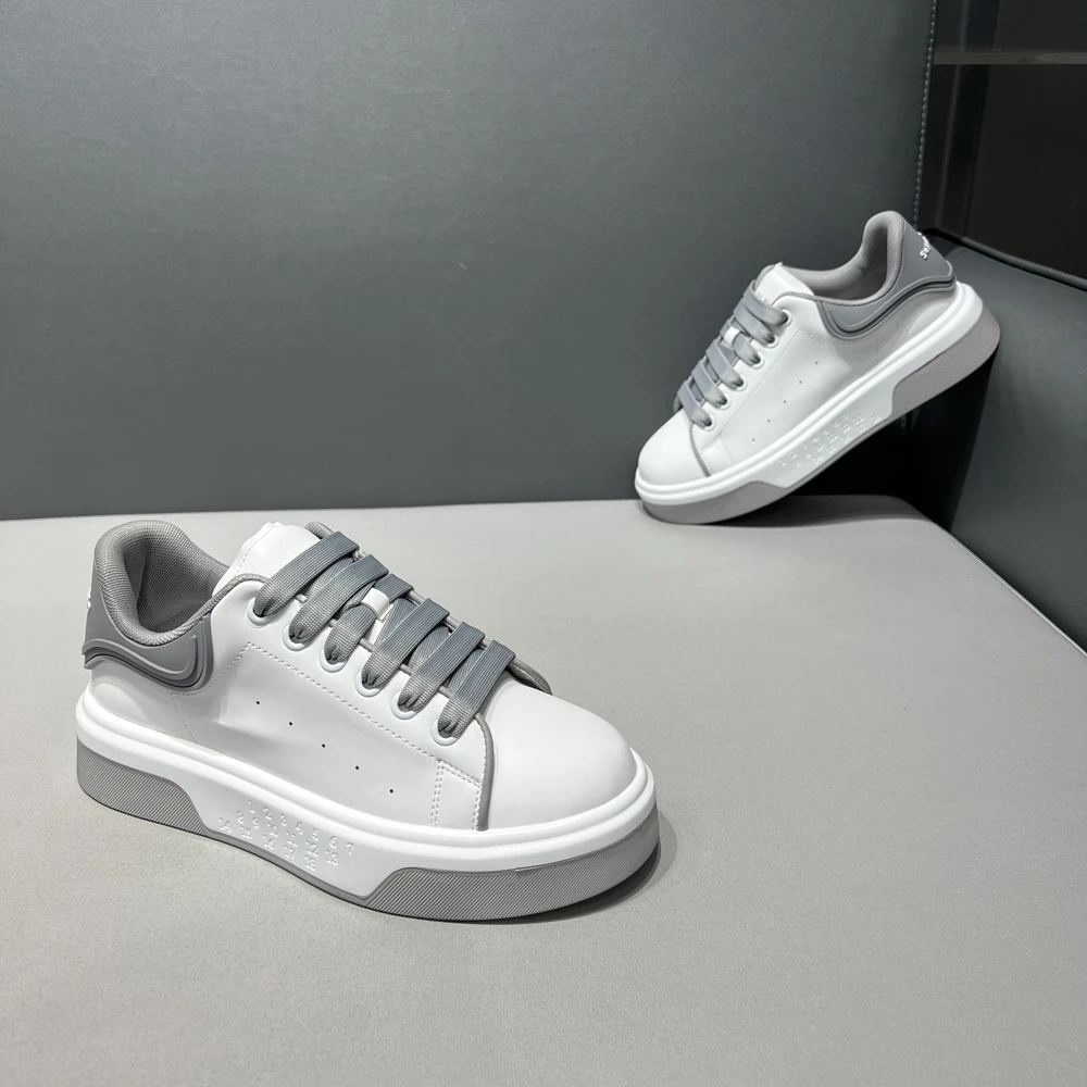 黑尾熊猫厚底小白鞋2025早春新款时尚运动百搭舒适男士潮流休闲鞋