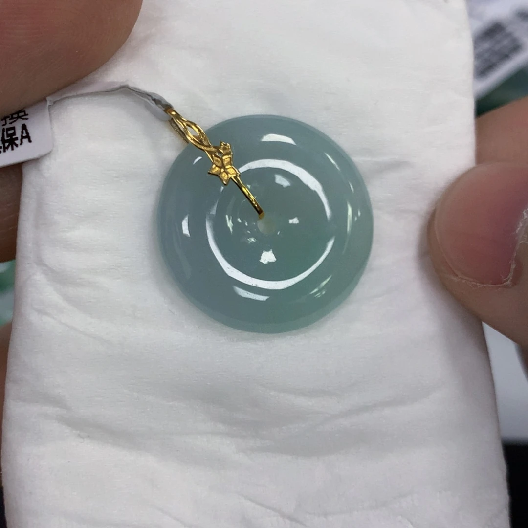 颈饰18K金镶嵌翡翠