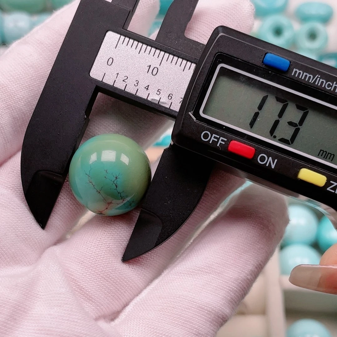 绿松石配饰未镶嵌名****杰