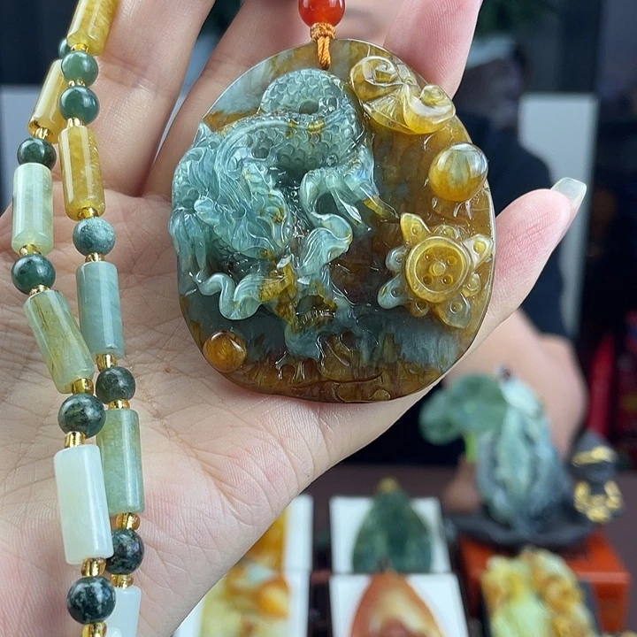 未镶嵌蛇纹石玉颈饰