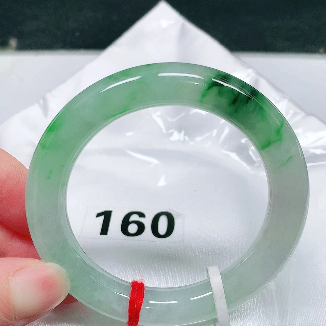 翡翠未镶嵌手镯（圆镯）8 号翡翠手镯