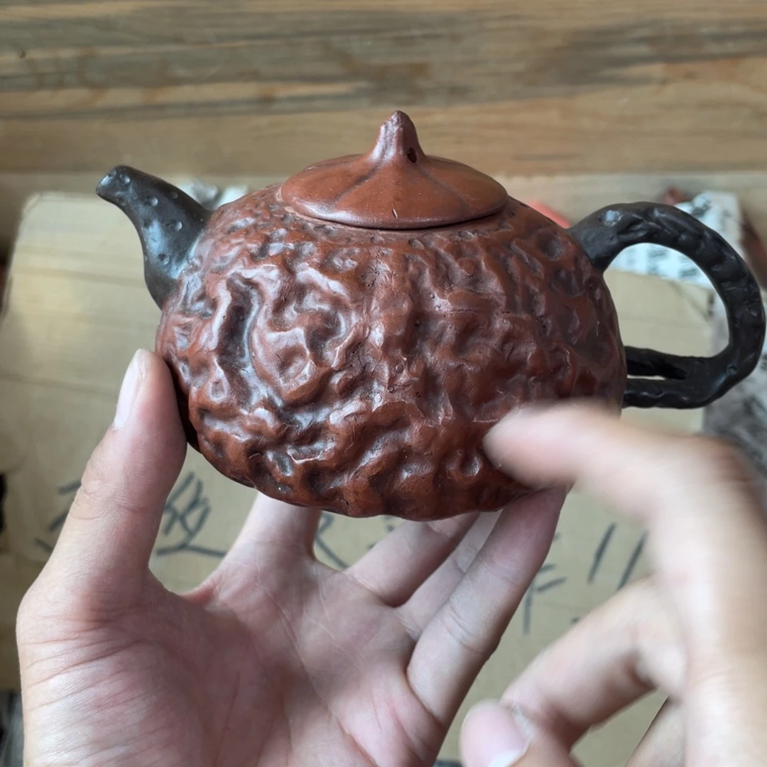 茶壶紫砂老厂紫砂壶一件。