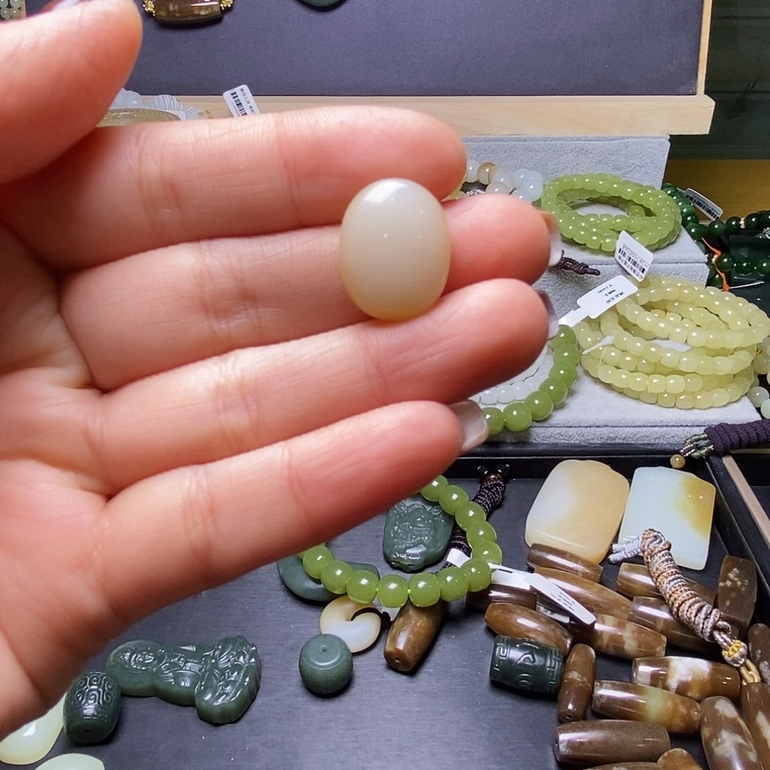 和田玉（糖玉）未镶嵌手链