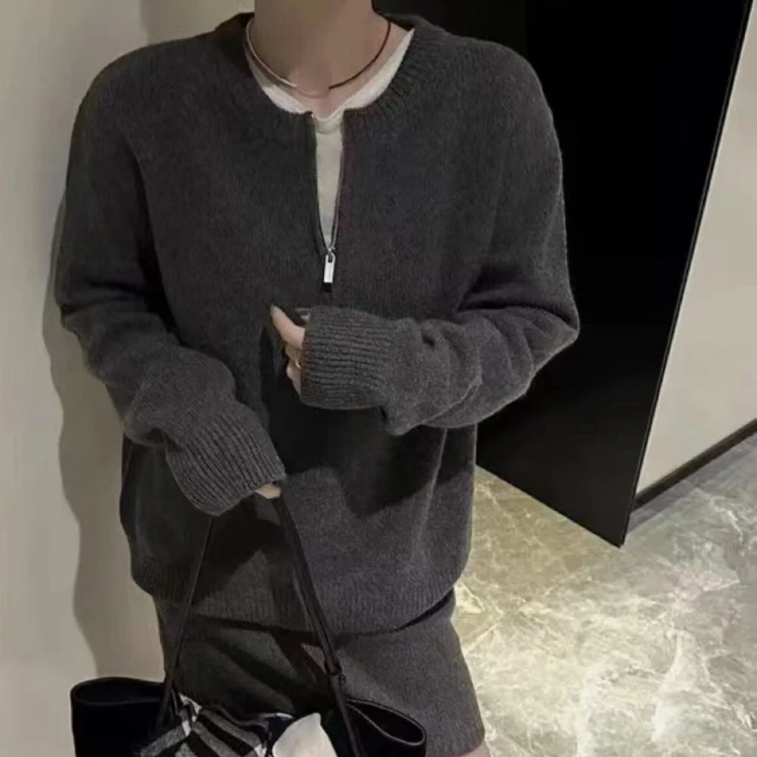 西藏拉萨发货新款两件套女装超级百搭款套装秋冬灰色针织毛衣裙子