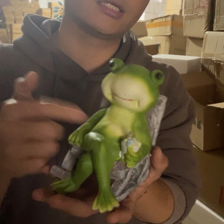 【闪购商品】陶瓷摆件摇椅青蛙摆件
