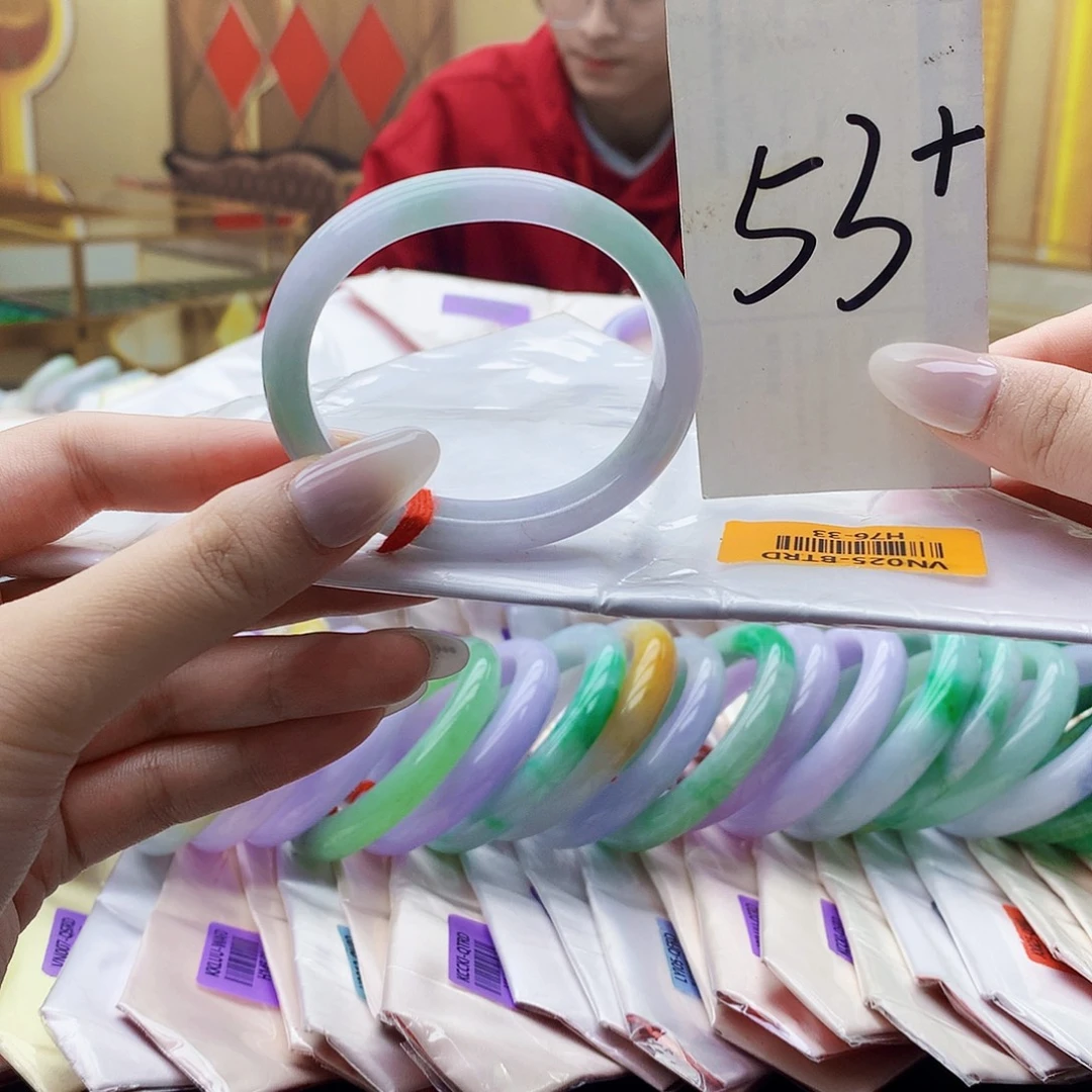 翡翠未镶嵌手镯mmm