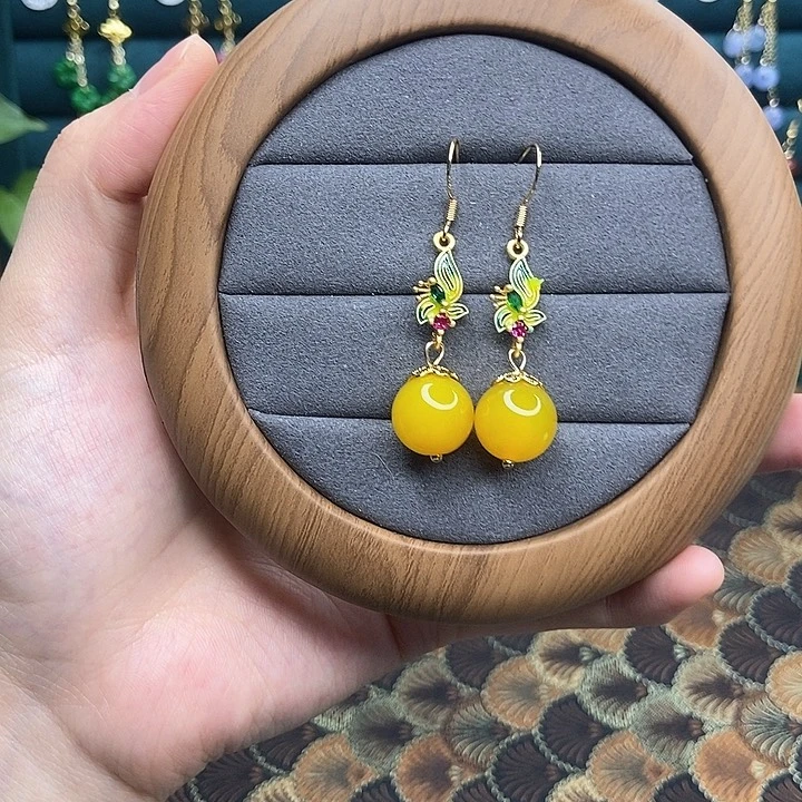 石英质玉耳钉合金