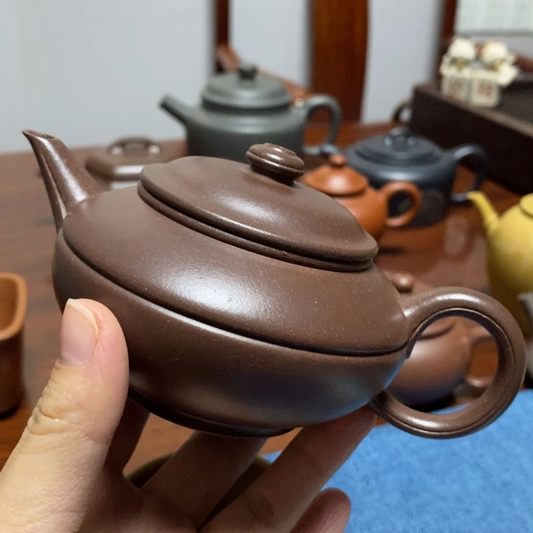 二***哥紫砂茶壶180cc.