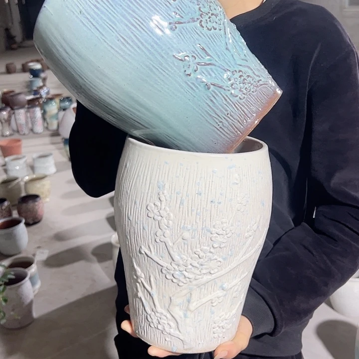 高度26厘米口20厘米