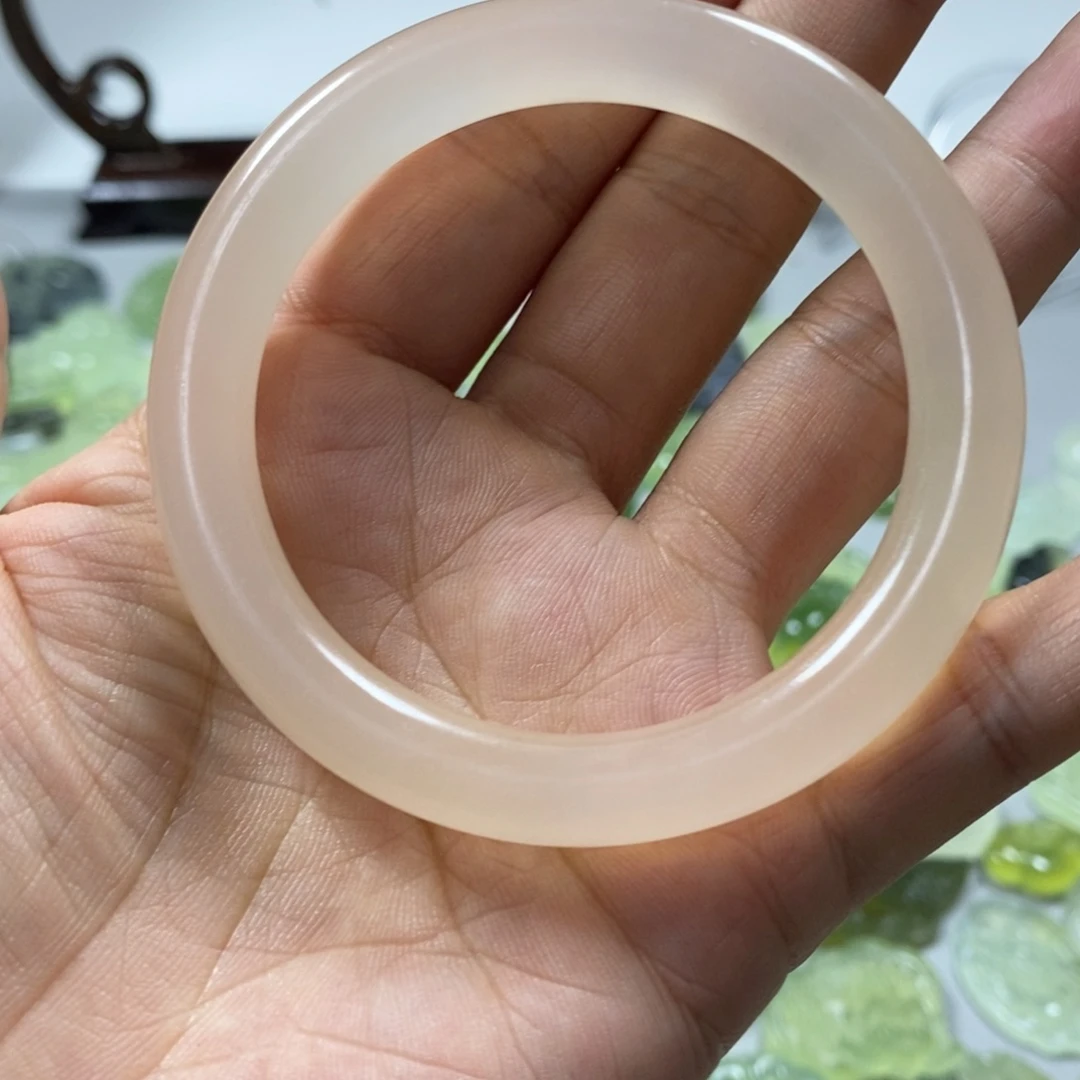 闻***.岫玉合金颈饰精美礼品