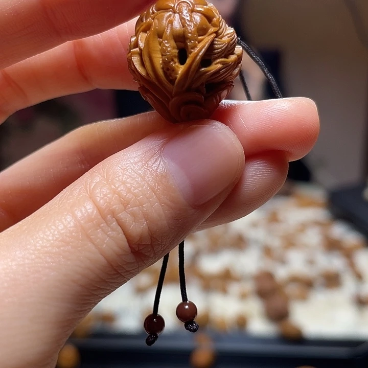 手串/手链橄榄核荷花鱼