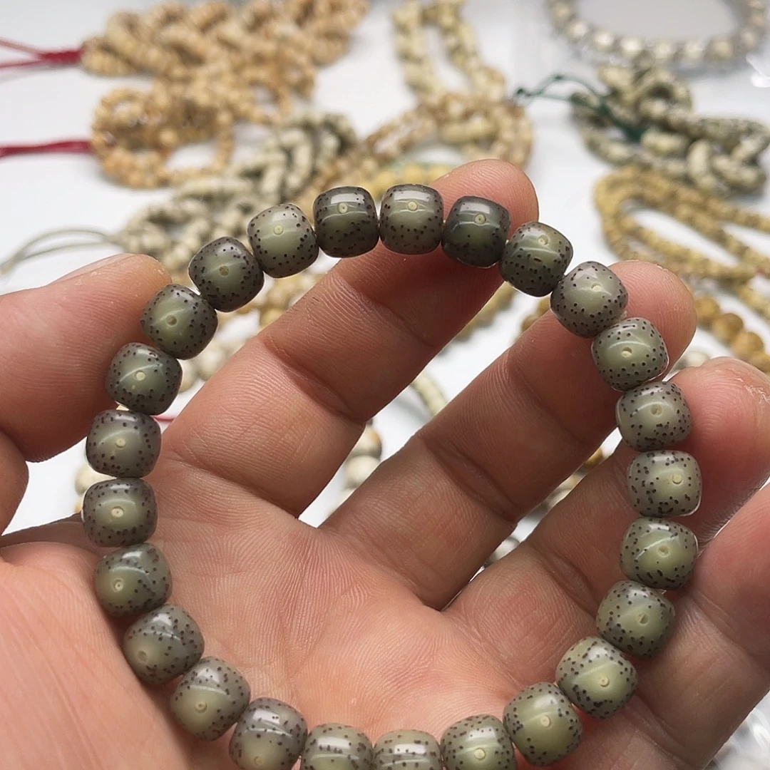 星月菩提手串绿冰9x8单圈