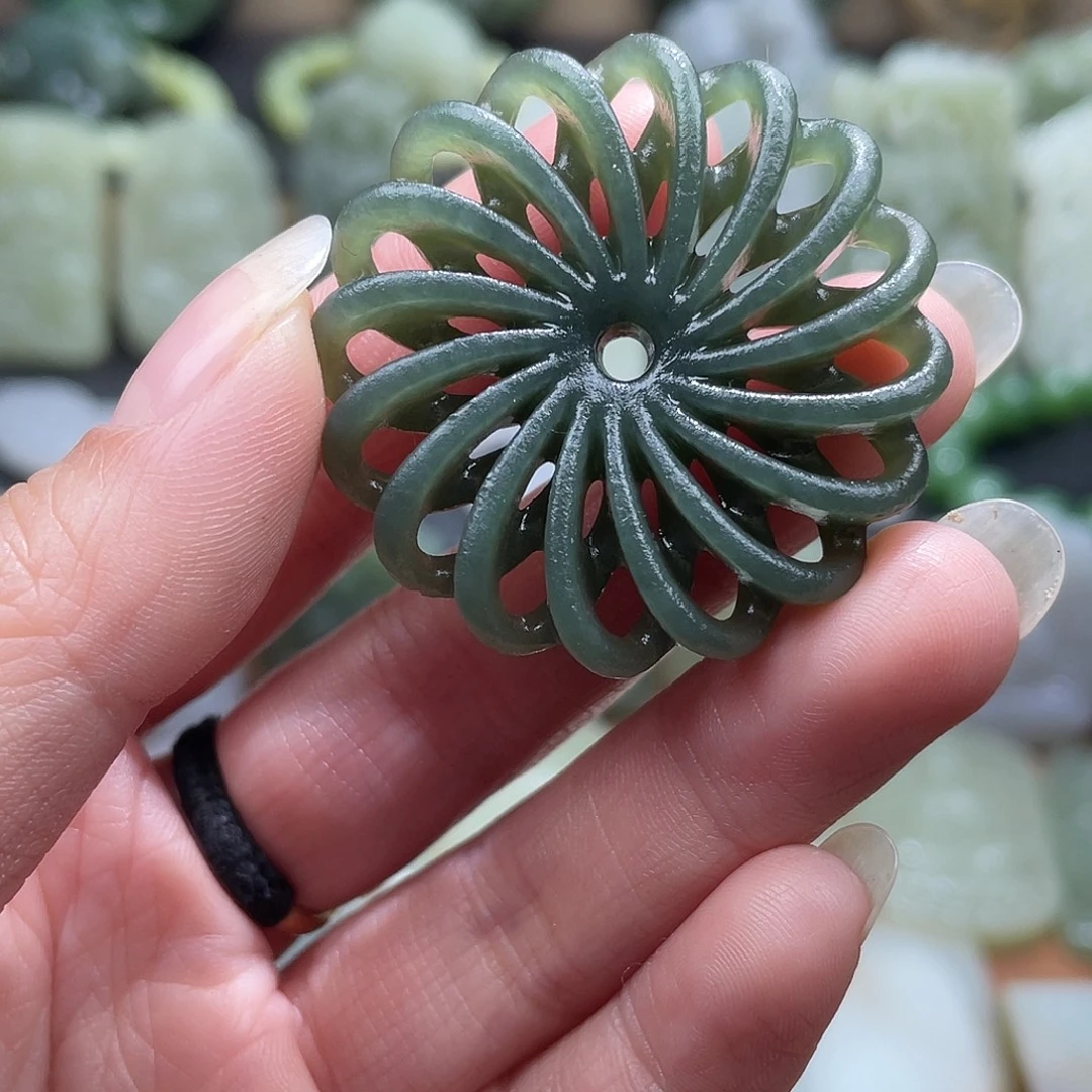 和田玉未镶嵌吊坠(不含链)