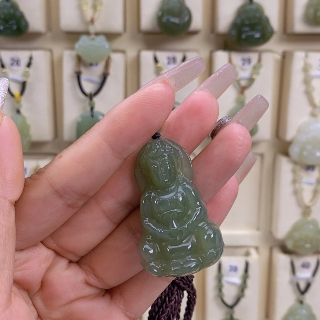 关***吖和田玉未镶嵌颈饰