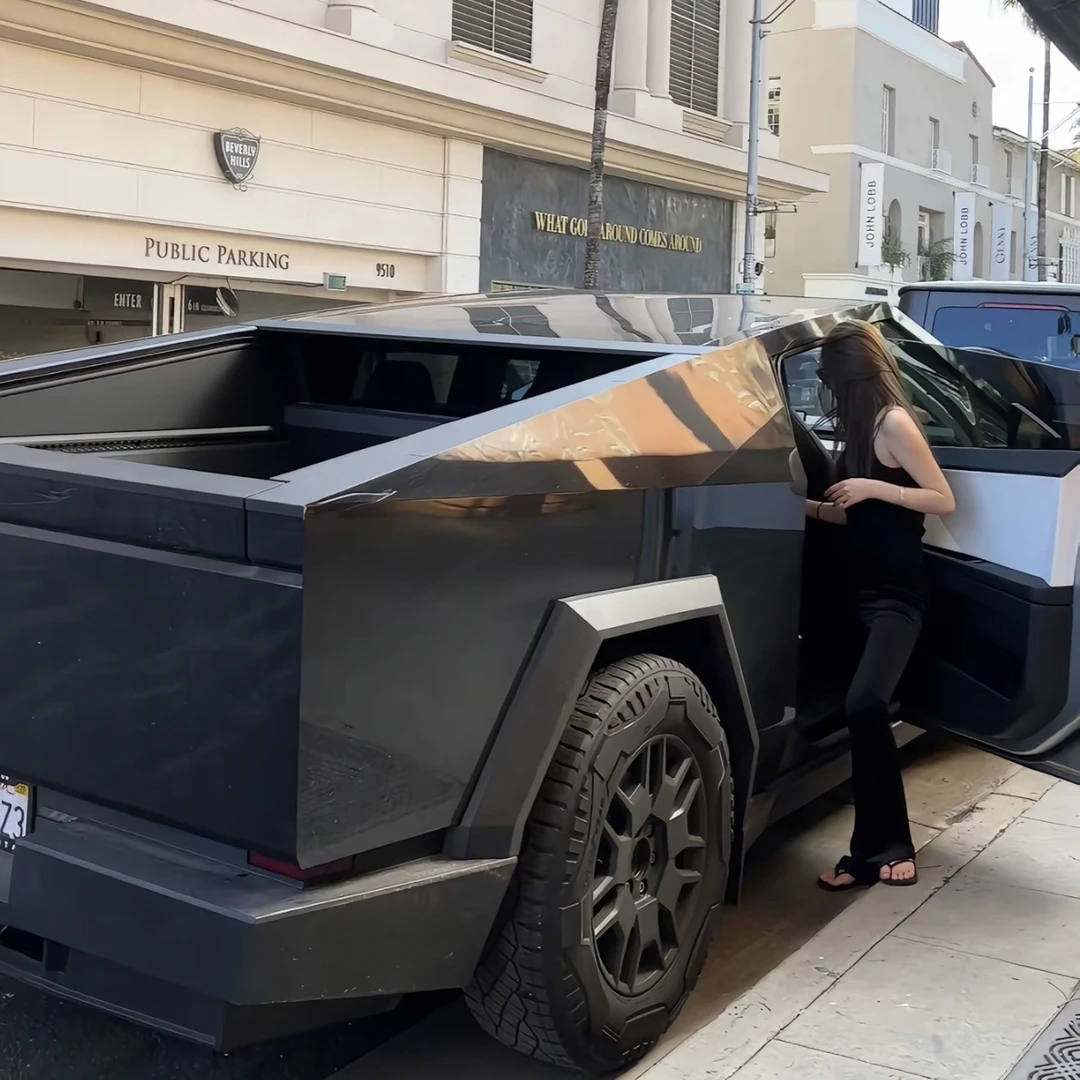 whoskongxx· 洛杉矶神裤·拥有足够垂感韩国丝绒裤【干洗】