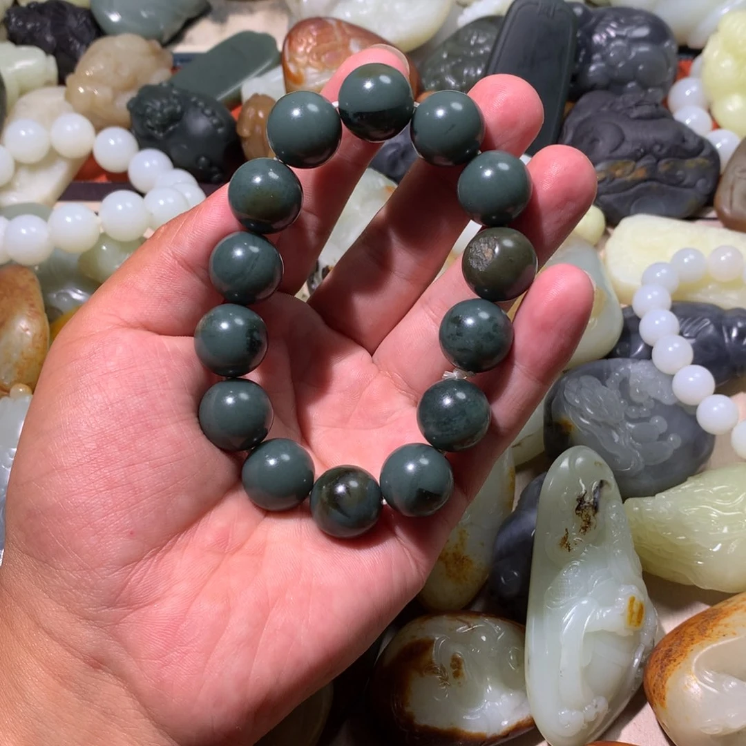 和田玉（糖玉）未镶嵌挂件