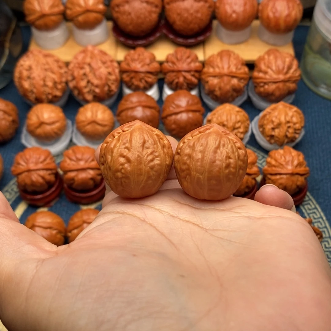 文玩核桃把件小球
