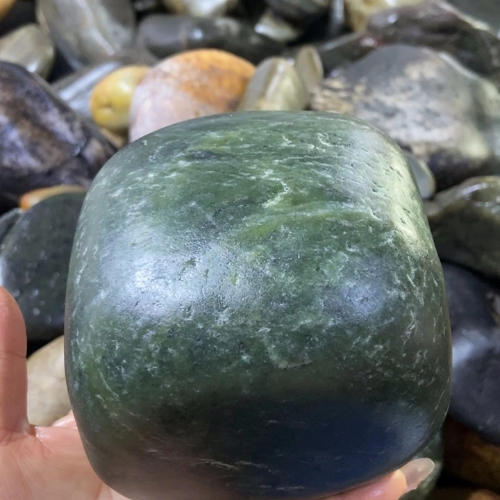 用***4和田玉（糖玉）未镶嵌挂件