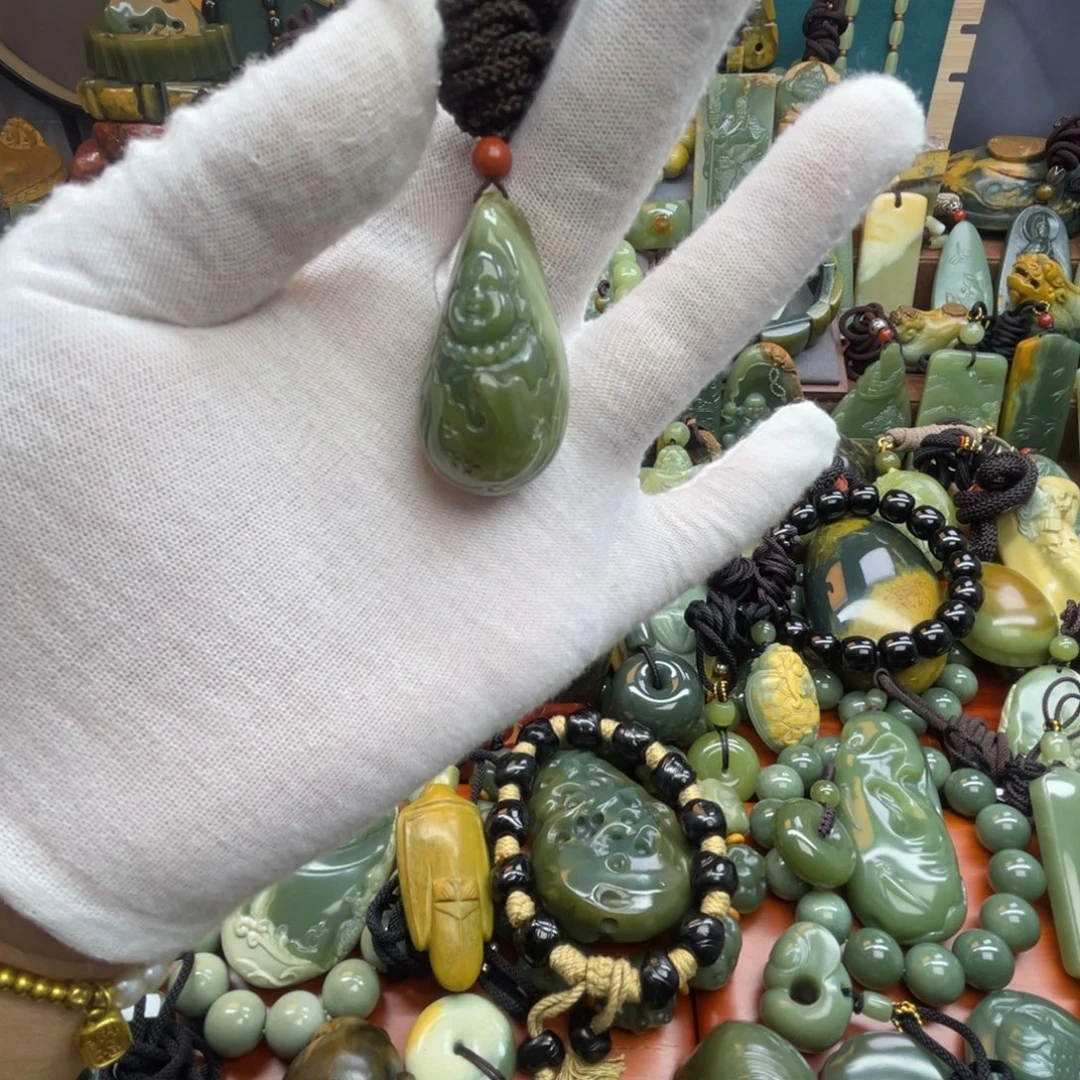 岫岩河磨玉（透闪石质玉）未镶嵌颈饰