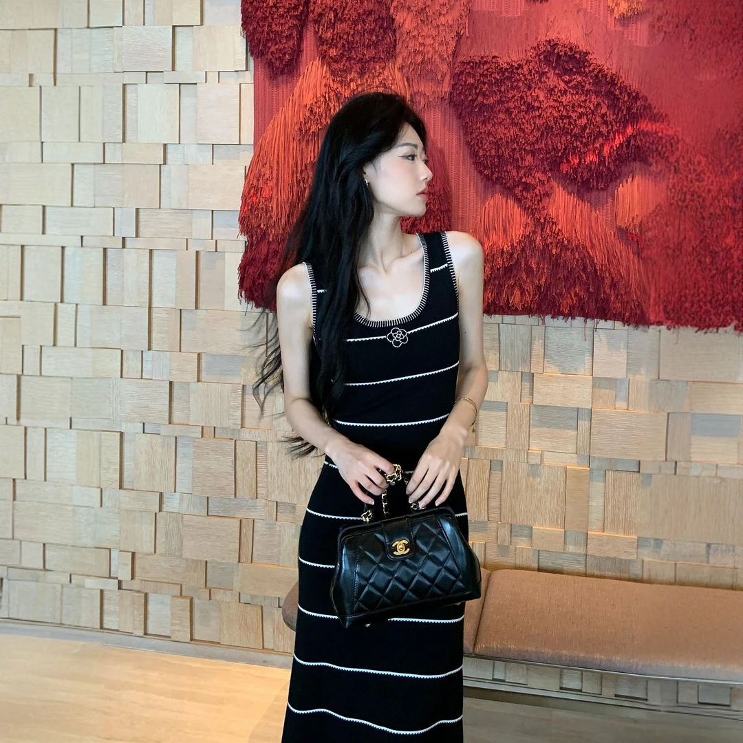 韩版中长裙条纹A字裙夏季新款无袖针织连衣裙