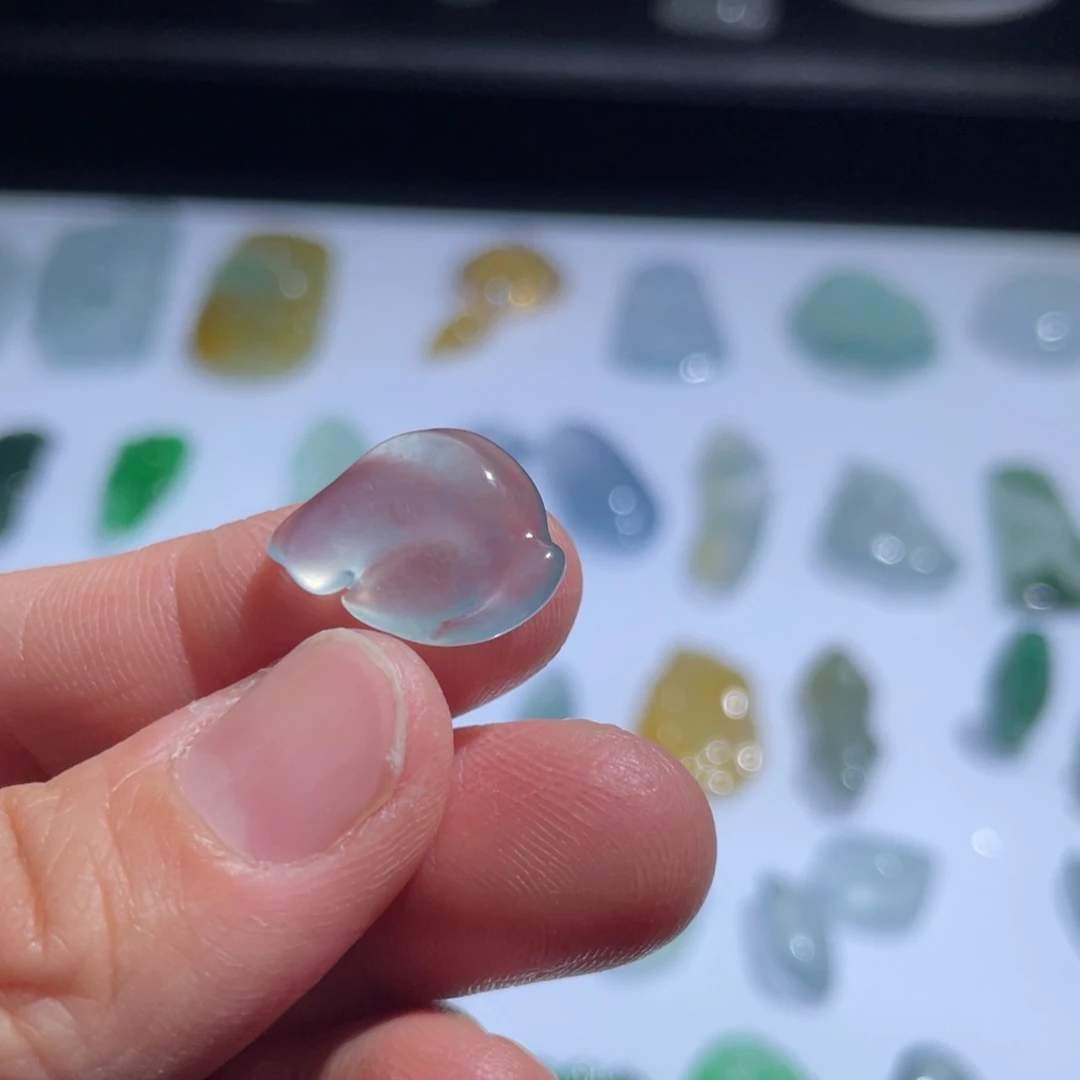 颈饰未镶嵌翡翠随形