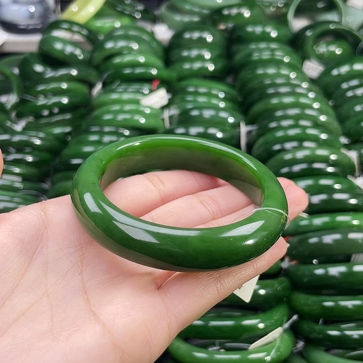 未镶嵌手镯和田玉（碧玉）