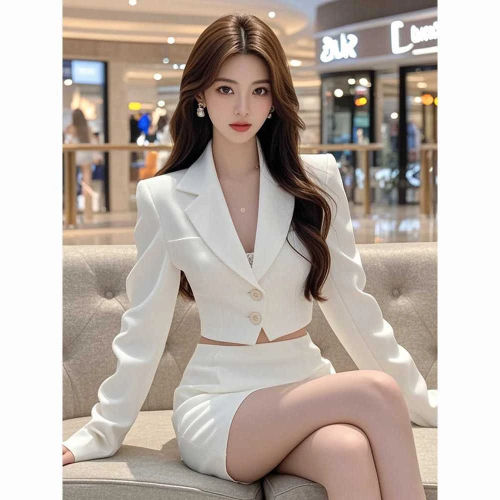 法式小香风套装女气质名媛风白色V领西装外套高腰半身短裙两件套
