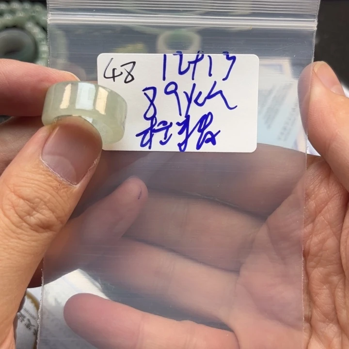 翡翠戒指未镶嵌杠*