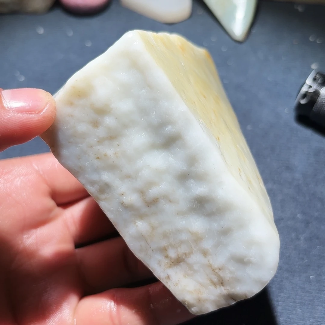 和田玉未镶嵌珠宝奇石