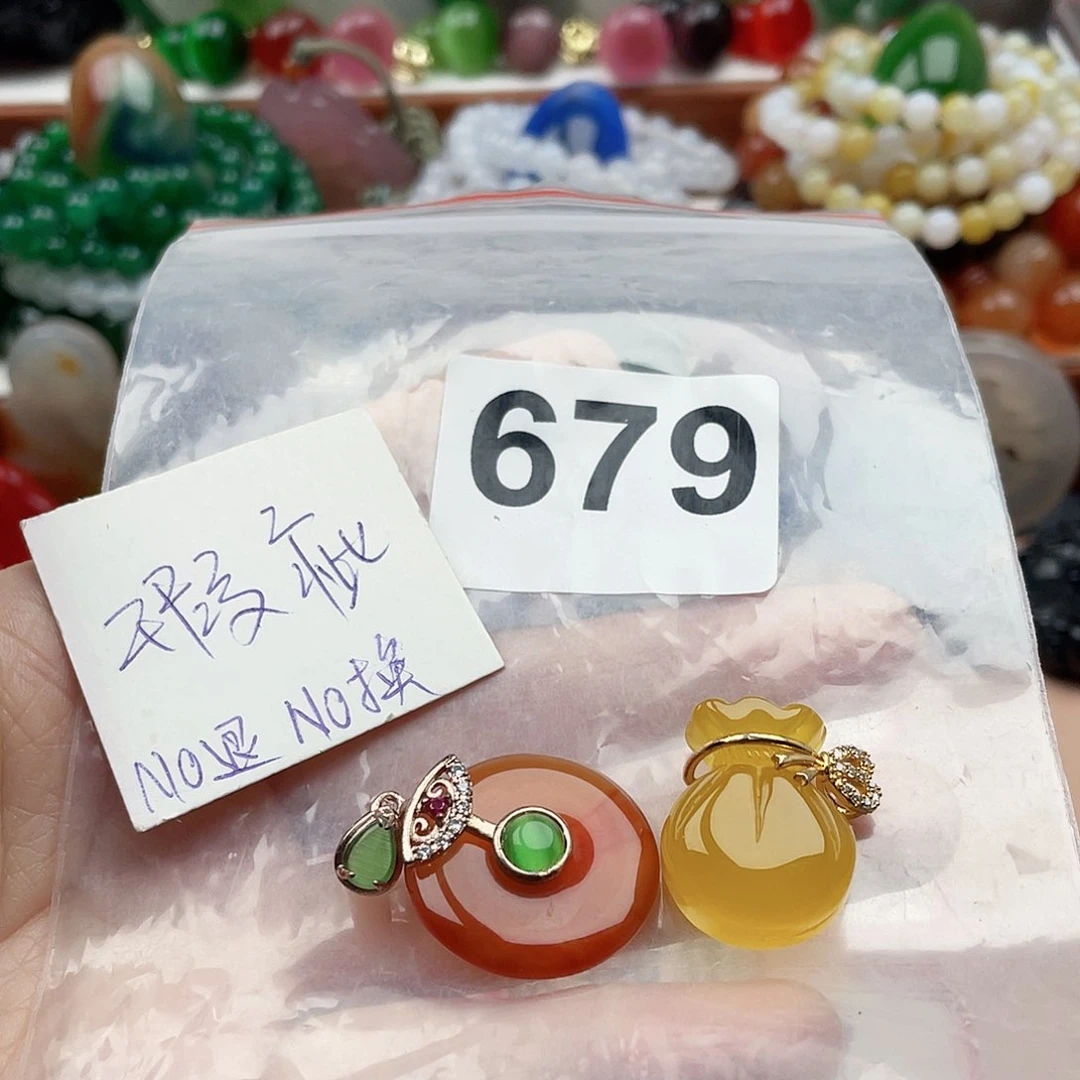 合金颈饰玛瑙/玉髓芹*