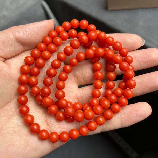 精品南红保山满肉满色辣椒红卡7+圆珠多圈珠串60.2克，红红火火款