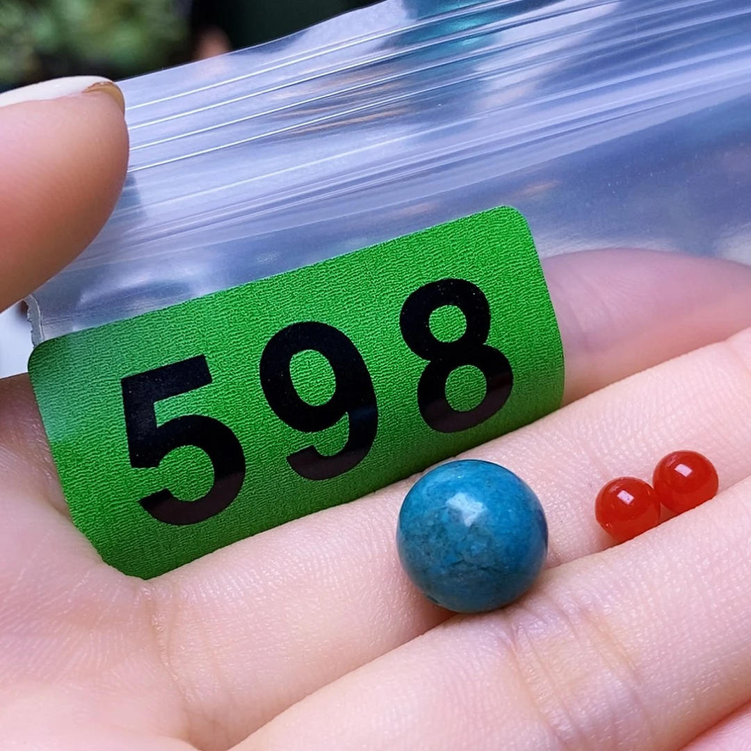 未镶嵌南红玛瑙珠宝奇石