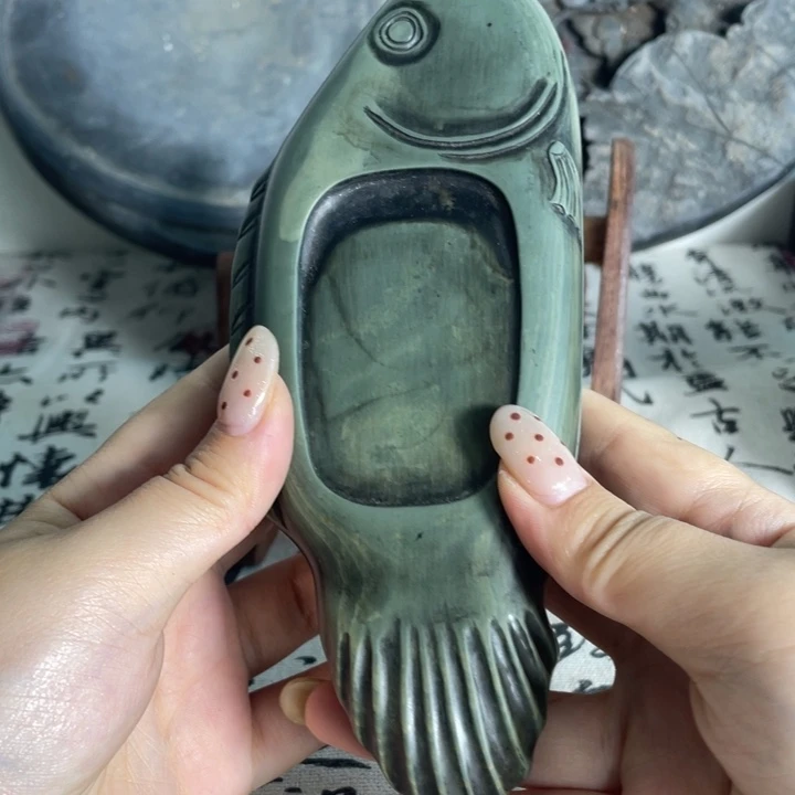 绿松花 金鱼砚台好看