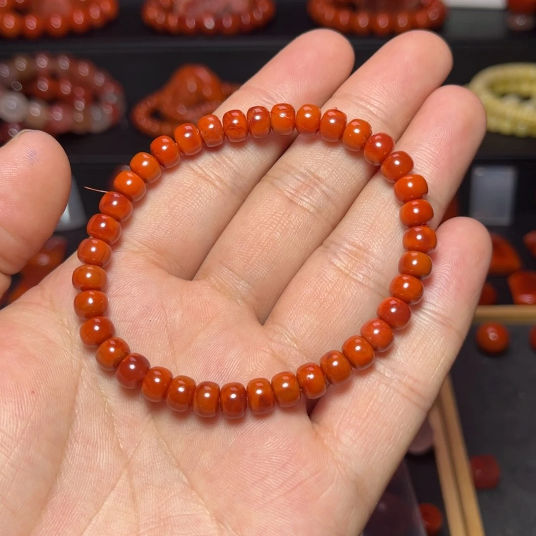 南红玛瑙手串未镶嵌?****吗原矿瓦西单圈6mm+