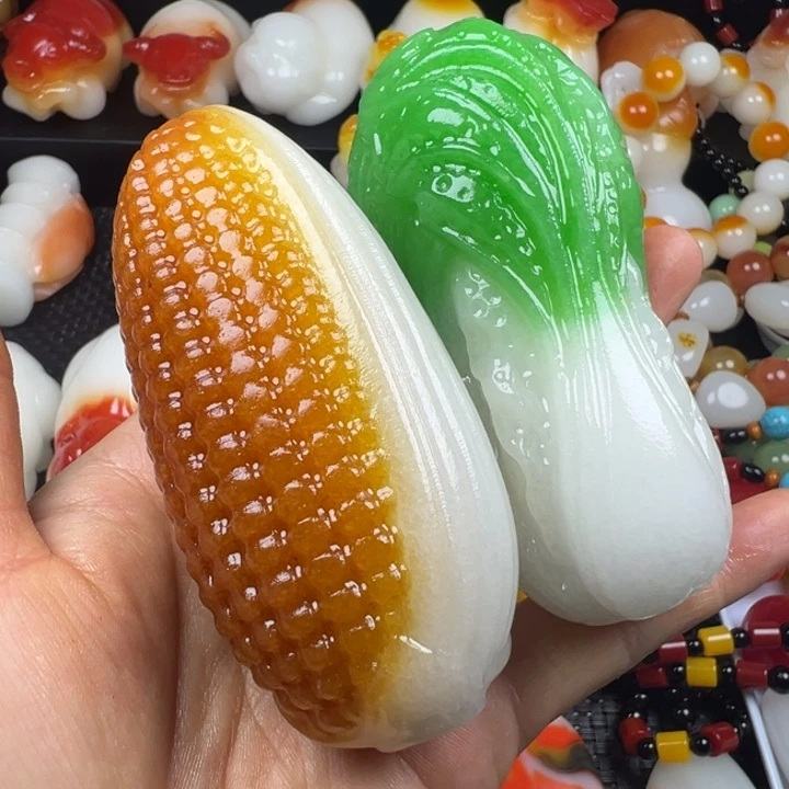 新疆戈壁五彩石金丝