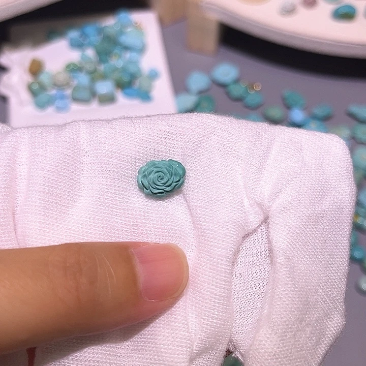 绿松石未镶嵌珠宝半成品