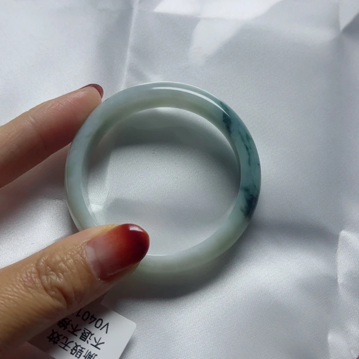 刘***森翡翠未镶嵌手镯51