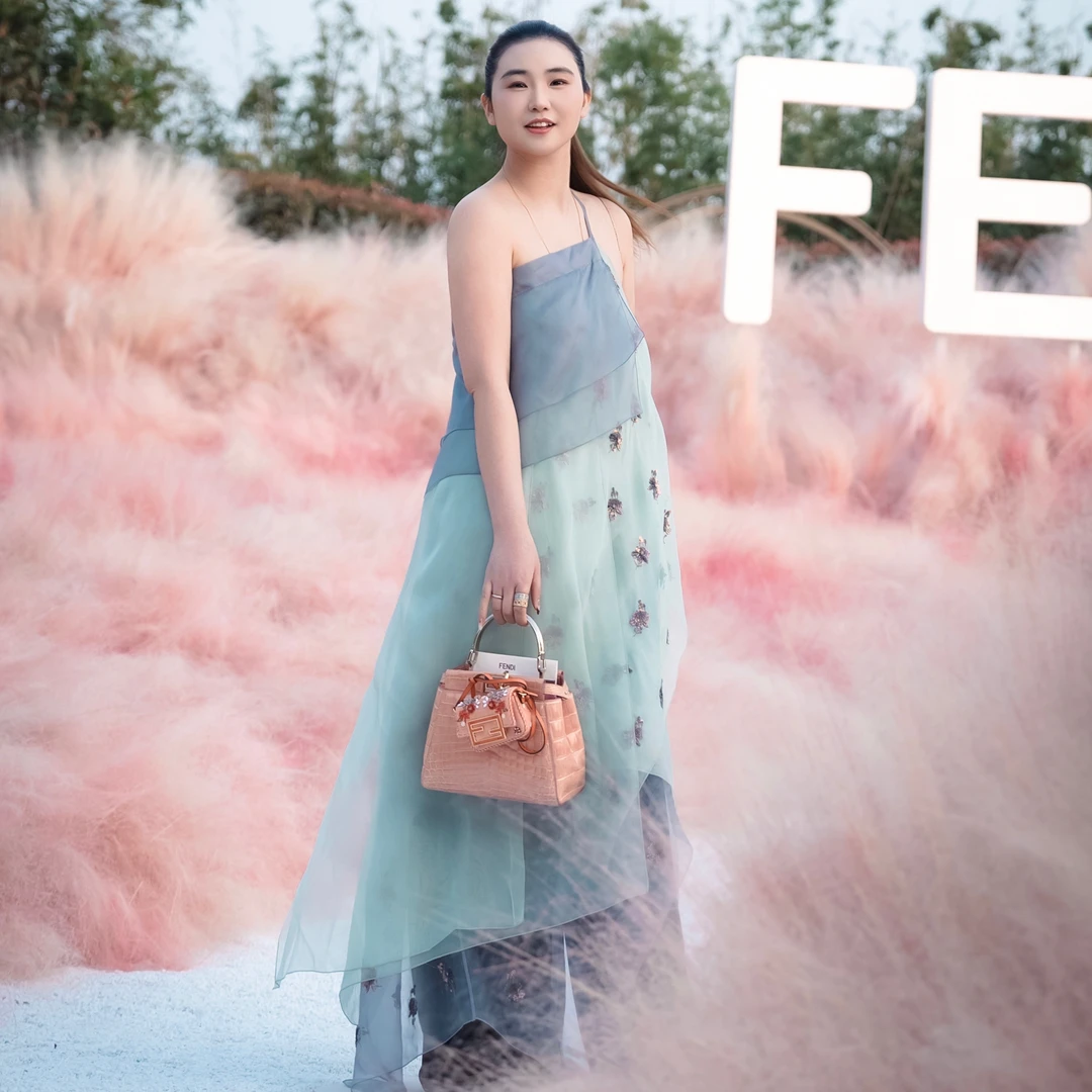 【CHANMITY】25/ss高定秀场珠片刺绣斜裁式显瘦礼服连衣裙025400