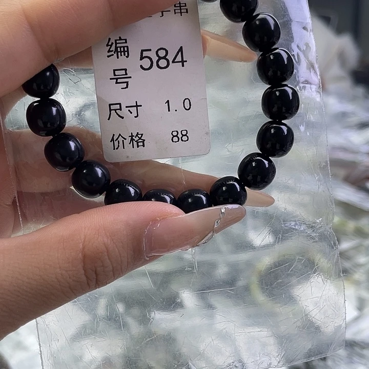 和田玉未镶嵌手串