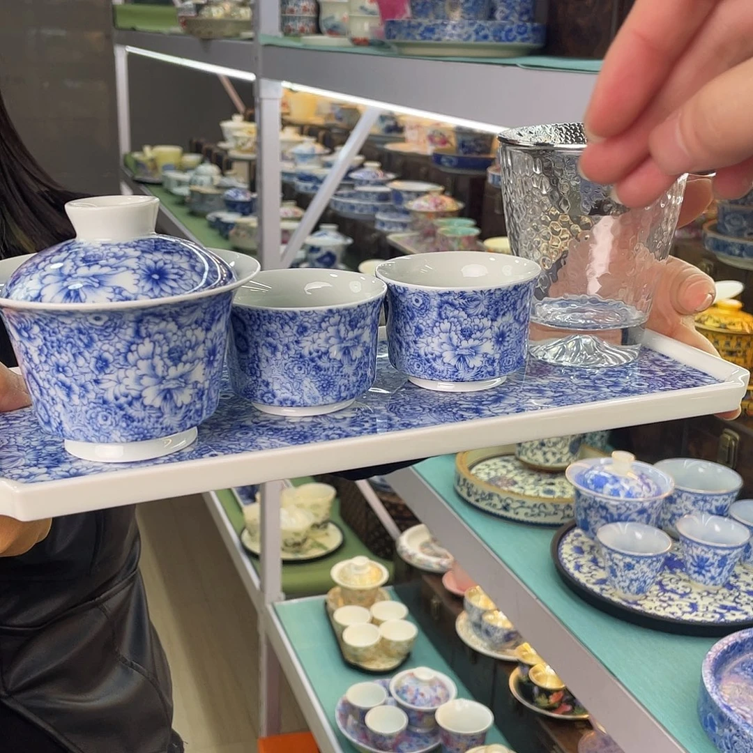 祝我们成为更好的人