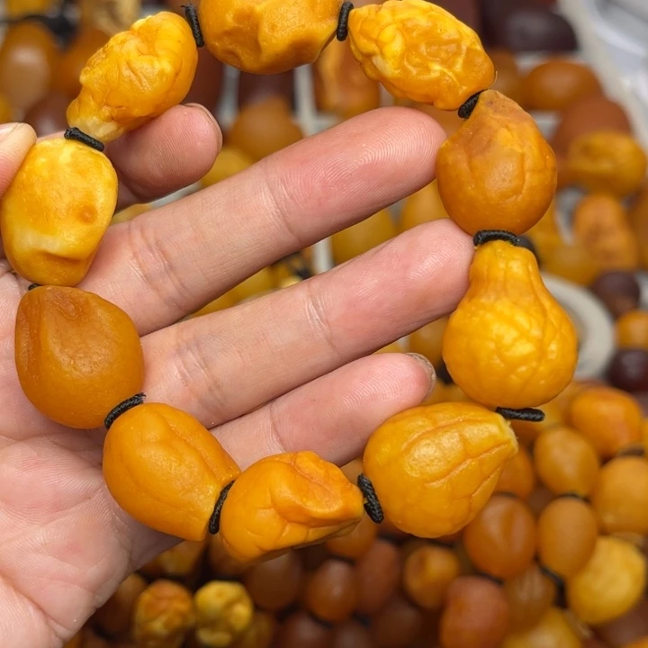 琥珀未镶嵌裸石天然蜜蜡手串