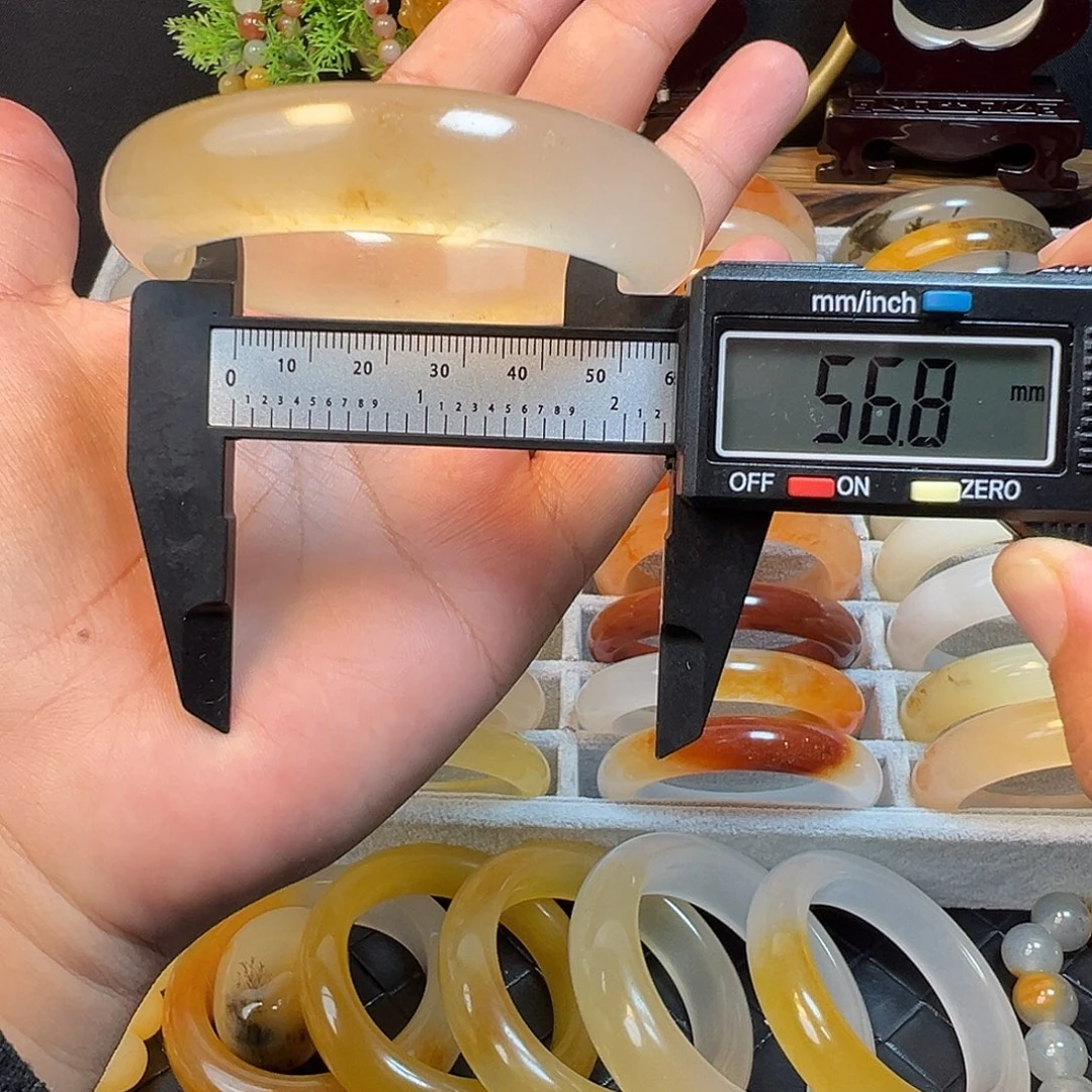石英质玉（黄龙玉）未镶嵌手镯