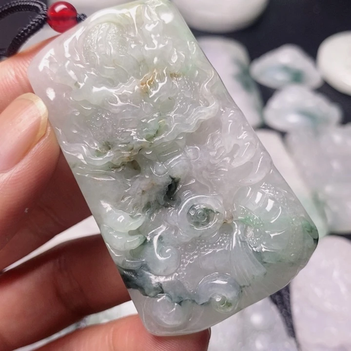 翡翠未镶嵌颈饰天然翡翠A货