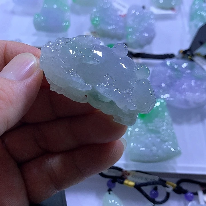 颈饰未镶嵌翡翠天然翡翠A货吊坠