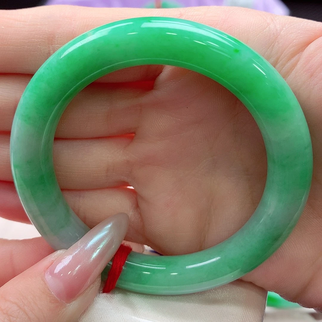 未镶嵌手镯翡翠翡翠