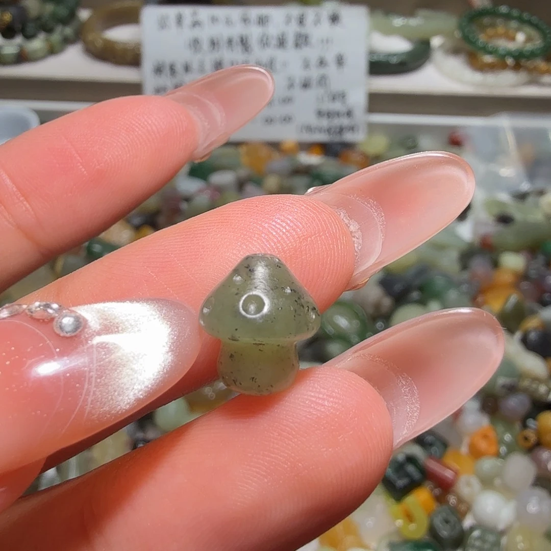 和田玉未镶嵌珠宝奇石