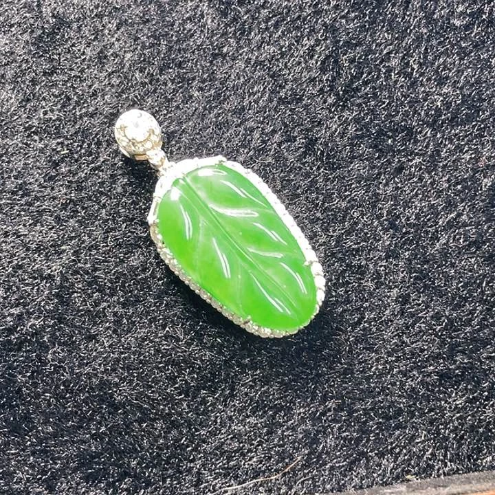 翡翠颈饰未镶嵌25，
